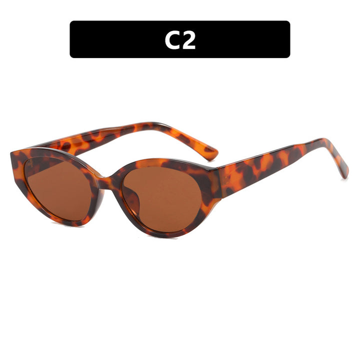 Women's Cat-Eye Sunglasses with Protective UV Filter and Trendy Design Skanto