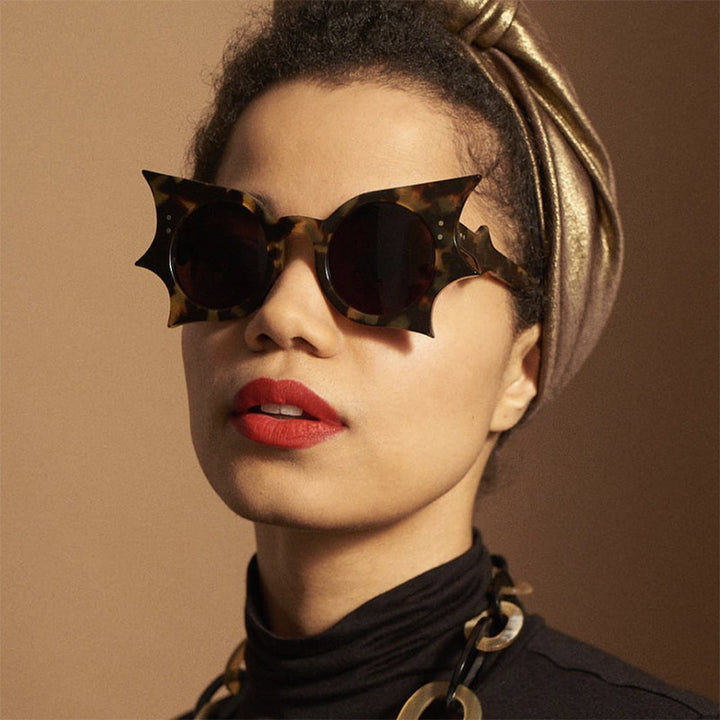 Women's Extravagant Cat-Eye Sunglasses with Striking Frame Skanto