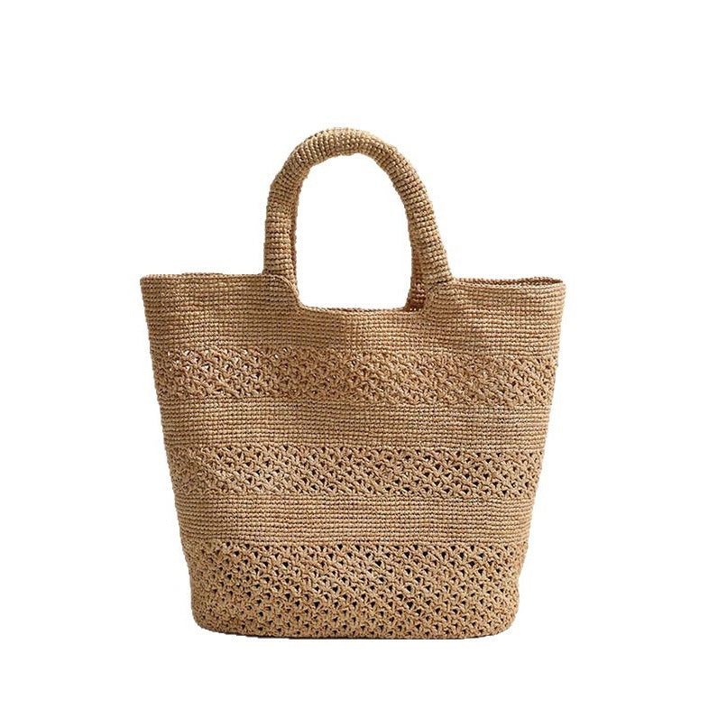 Handmade beach bag made of woven natural material Skanto