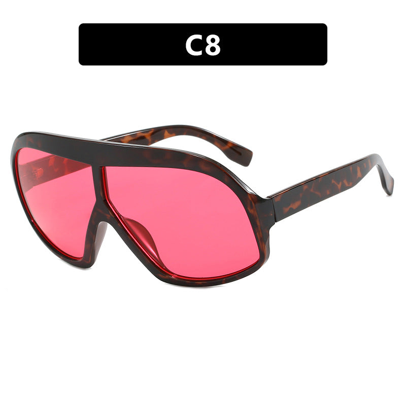 Women's fashionable sports sunglasses in futuristic design Skanto