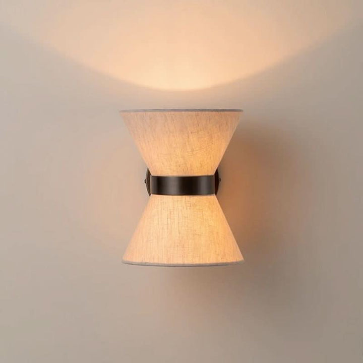Skanto | Silke Skjerm Vegglampe – Moderne Wabi Sabi Design