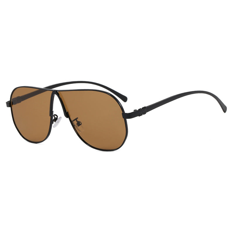 Women's oversized sunglasses with modern design Skanto