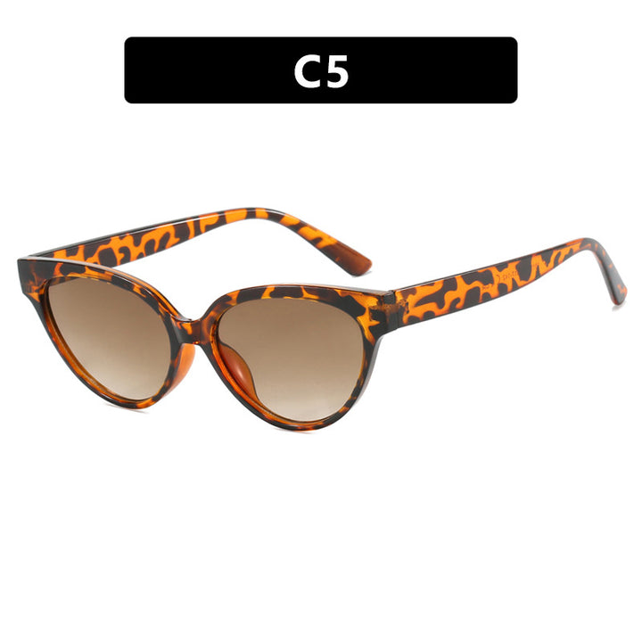 Women's Cat-Eye Sunglasses with Luxurious Pattern and UV Protection Skanto