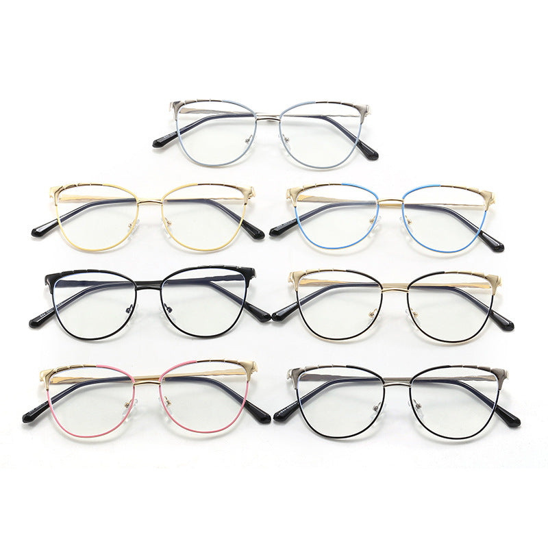 Dame Cat-Eye briller med fine metallakenter Skanto