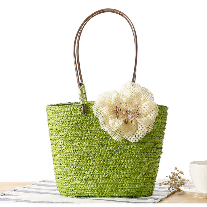 Beach bag with decorative floral detail Skanto