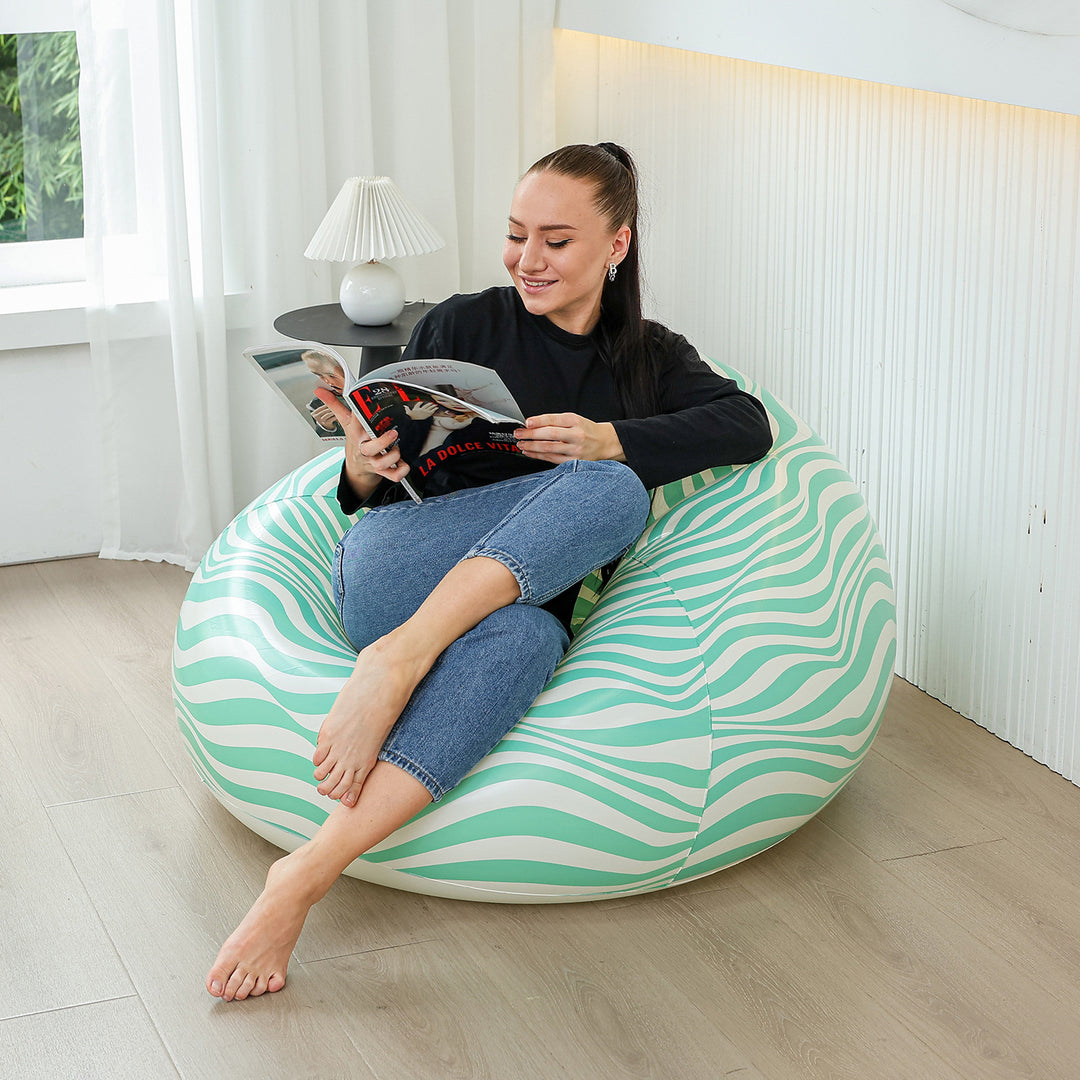 Kvinnelig ergonomisk sitteplass med fargerik design Skanto