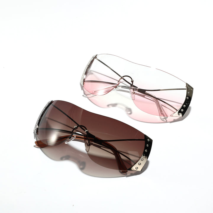 Dame futuristisk solbrille med stilfull ramme og høygradig UV-beskyttelse Skanto