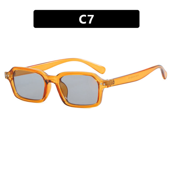 Women's fashion square sunglasses in urban design Skanto