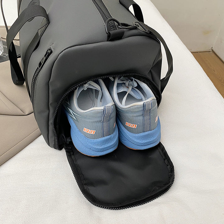 Sporty Duffel Bag With Lots Of Compartments And Durable Material Skanto