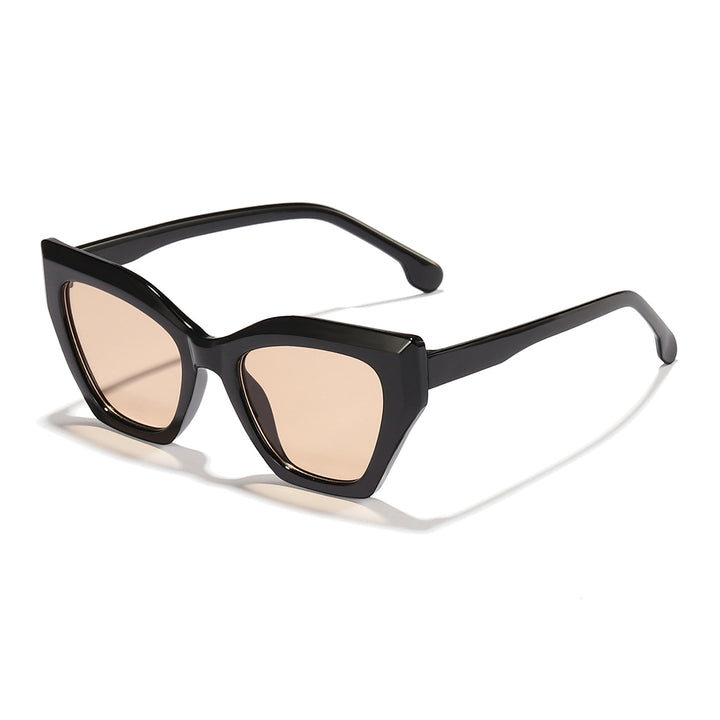 Dame moteriktige solbriller med elegant Cat-Eye-design og slitesterk ramme Skanto