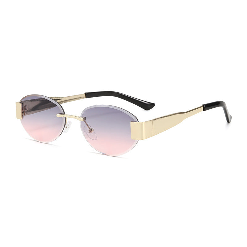 Women's glamorous sunglasses with clear, elegant frame and protective UV filter Skanto
