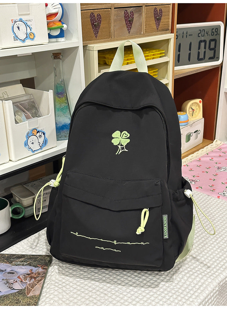 Klassisk brodert skole ryggsekk