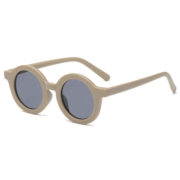 Dame rund solbrille med robust design og UV-beskyttelse Skanto