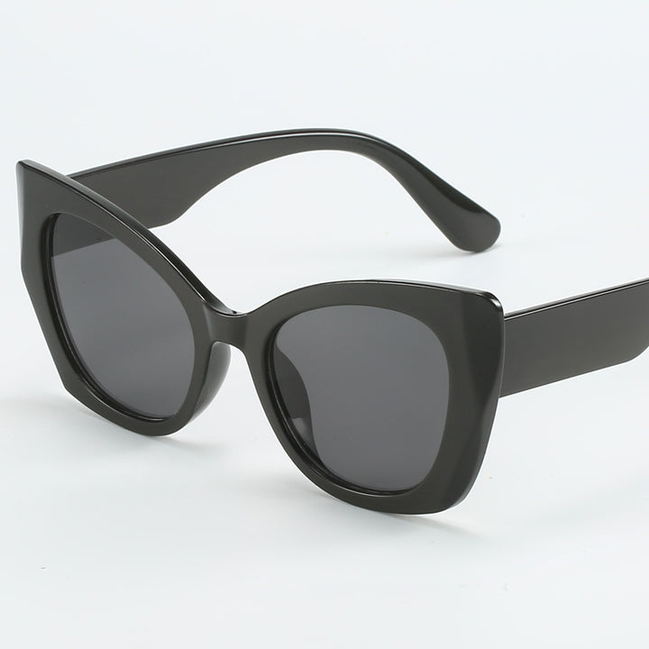 Dame Modische Cat-Eye Solbrille med elegant design Skanto