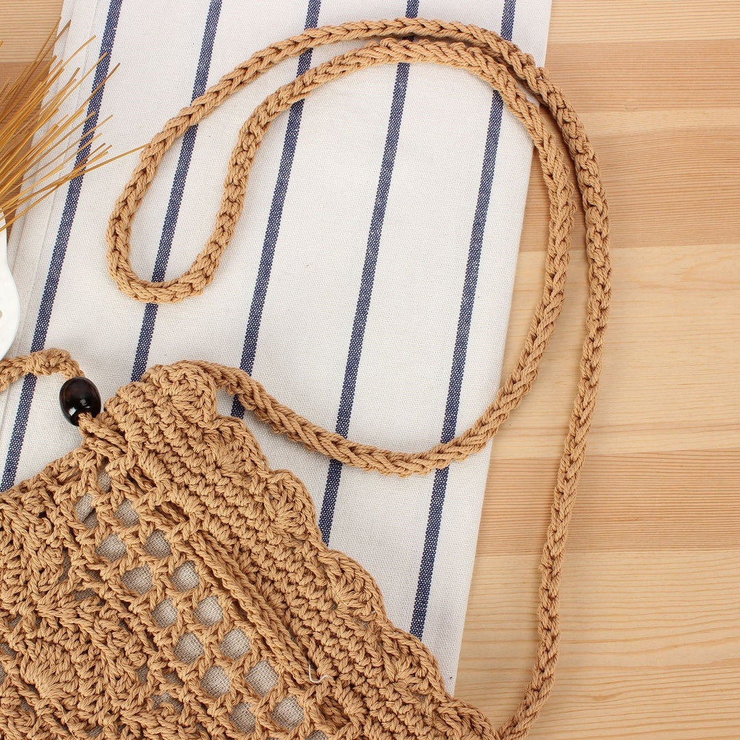 Hand-knotted tote bag with playful pattern Skanto
