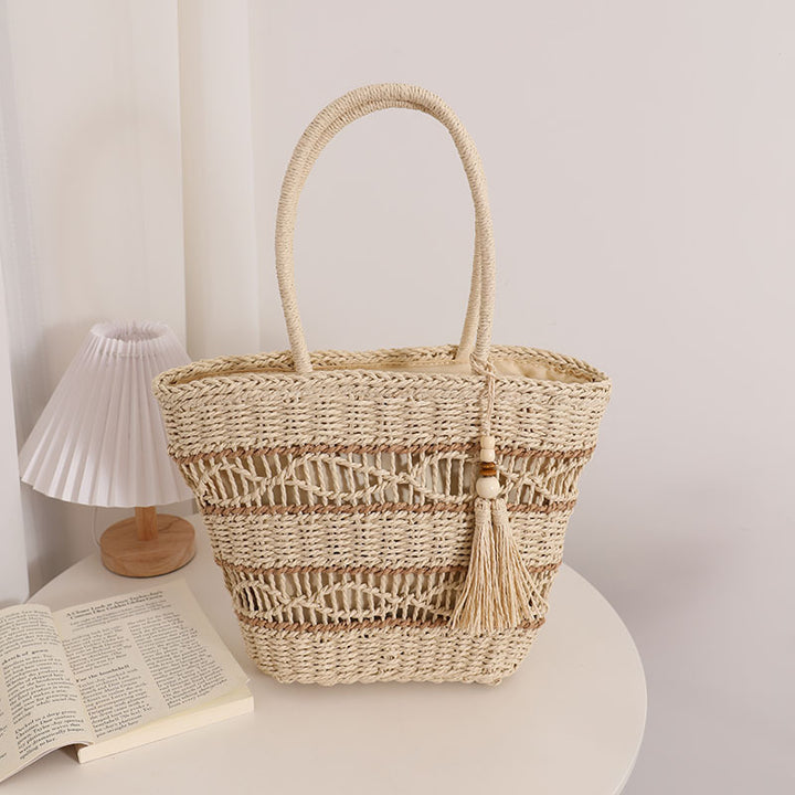 Handmade Straw Tote Bag with Decorative Tassel Detail Skanto