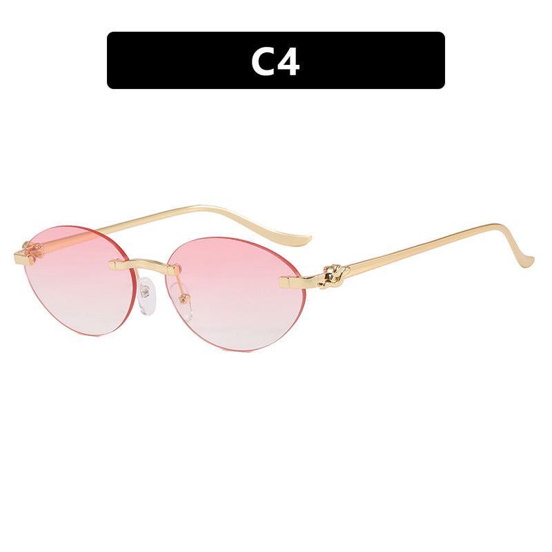 Women's elegant oval sunglasses with gold accent Skanto