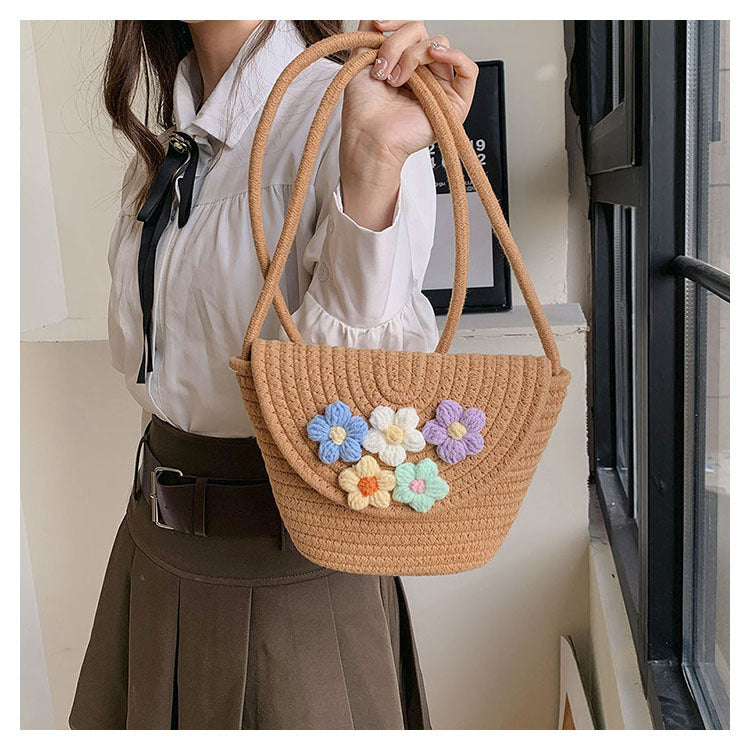 Håndlaget blomsterbag Skanto