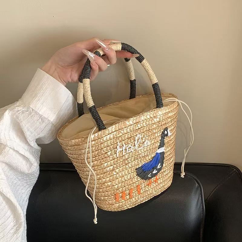 Håndlaget veske med kreativ dyremaskerering Skanto