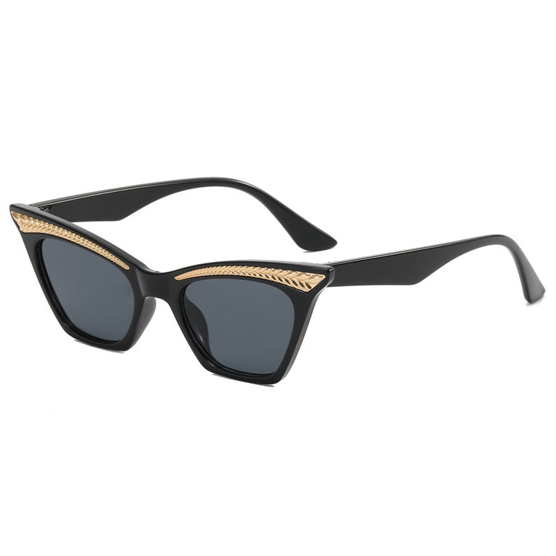 Dame Cat-Eye solbrille med luksuriøs detalj Skanto