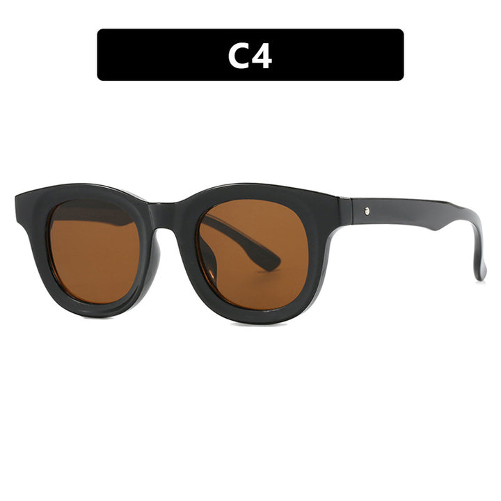 Women's stylish round sunglasses with robust frame and protective UV filter Skanto