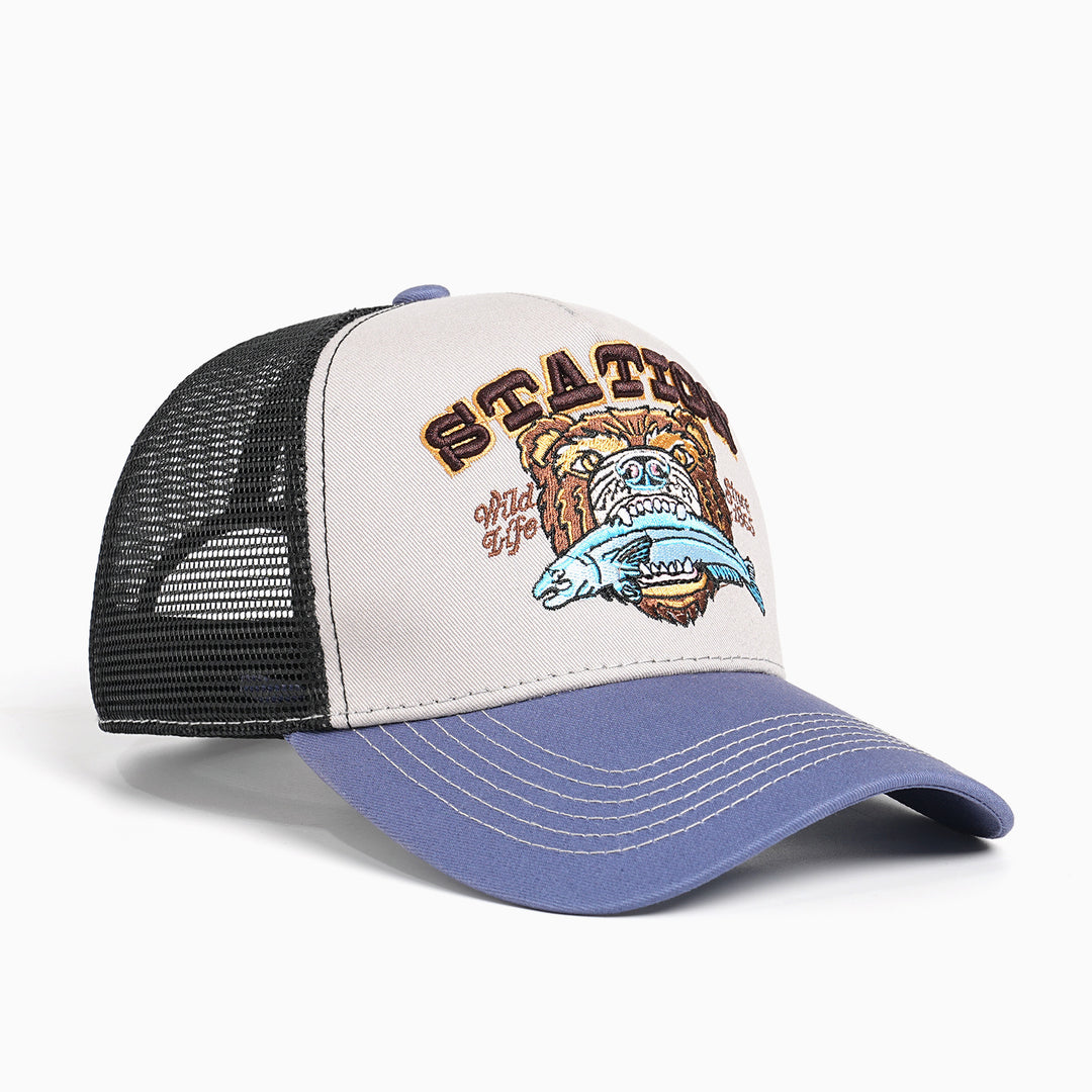 Dame Trucker Caps med stort broderimotiv Skanto