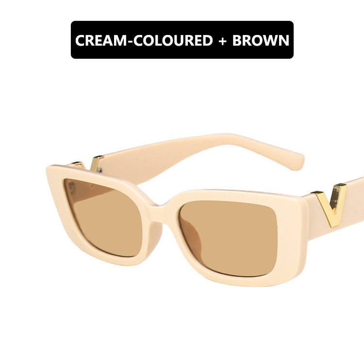 Damer moderne Cat-Eye solbriller med metall detaljer Skanto