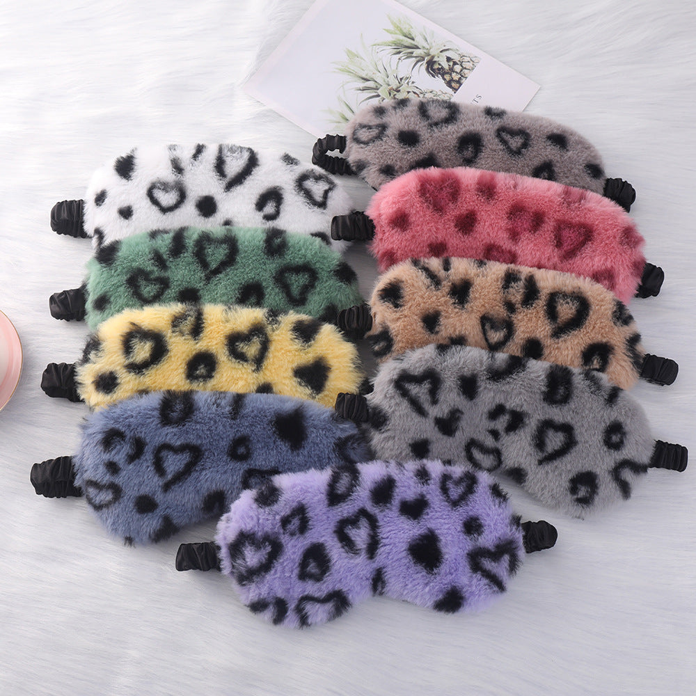 Dame nan koselig kunstfell-sovemaske med hjertepreget overflate og rynket komfortbånd Skanto