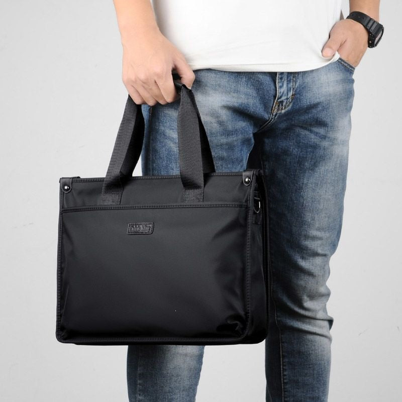 Elegant Akt veske med flere rom Skanto