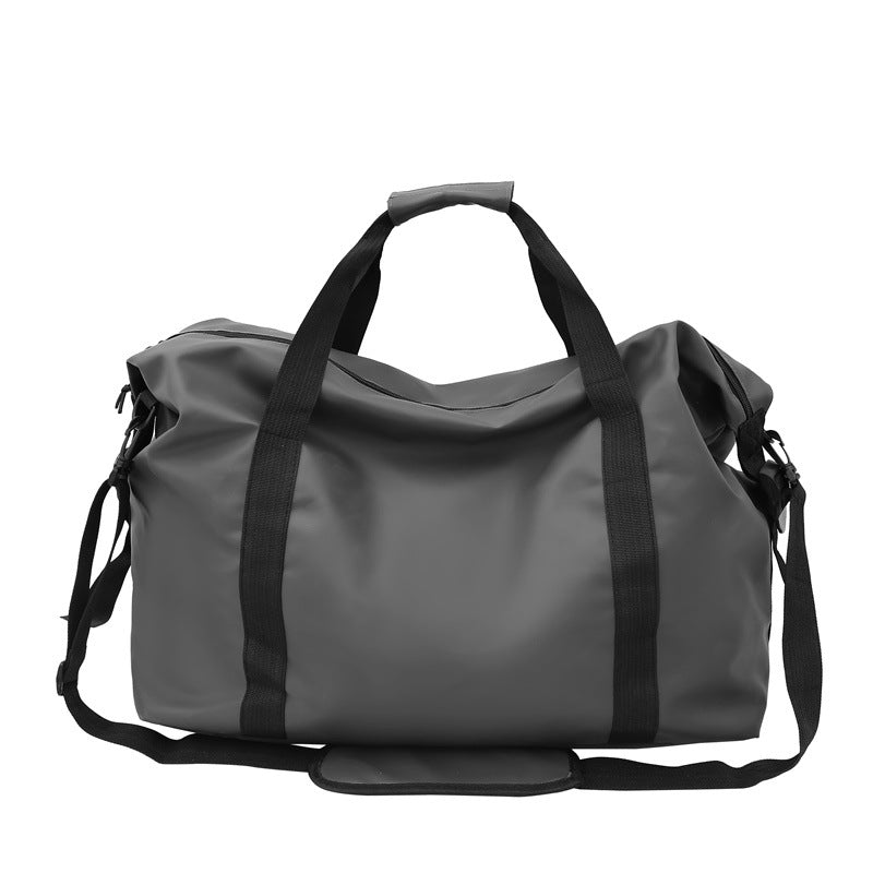 Robust utendørs duffelbag med vanntett materiale og forsterkede bærehåndtak Skanto