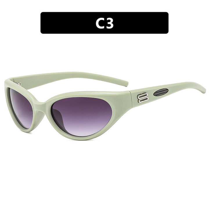 Women's extravagant sunglasses with curved design Skanto