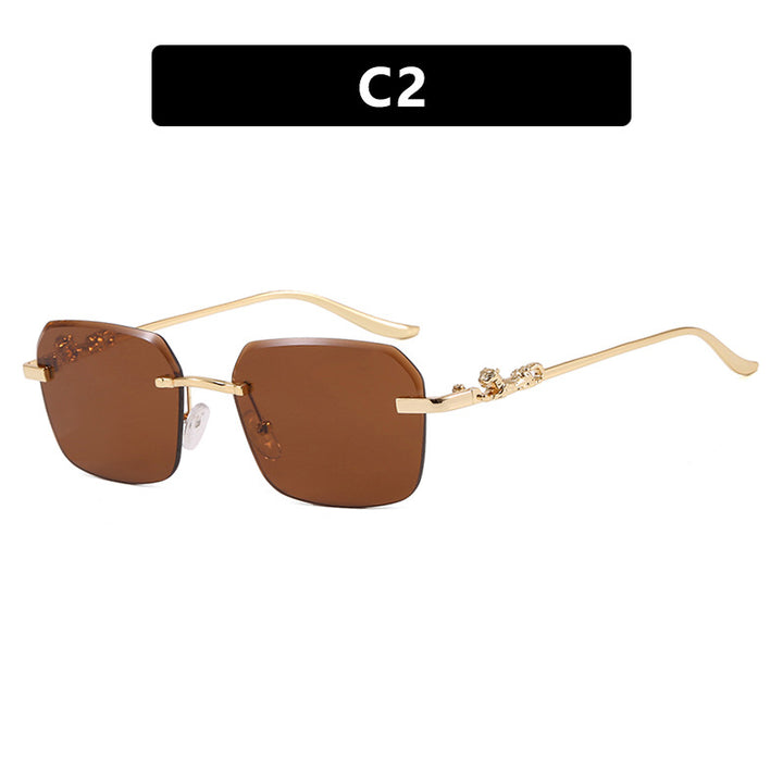 Women's Fashionable Square Sunglasses with Elegant Gold Frame and Protective UV Filter Skanto