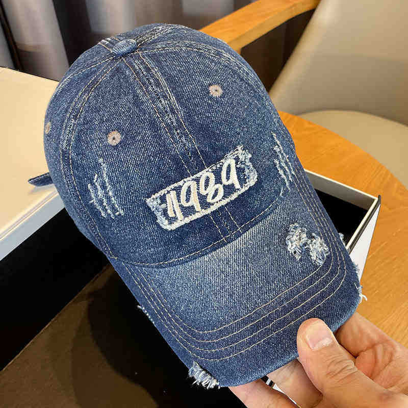 Kvinnens Slitte Denim Caps Skanto