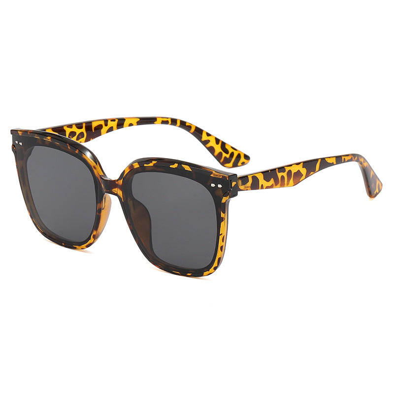 Dame kvadratisk solbrille med speilende fargekobling Skanto