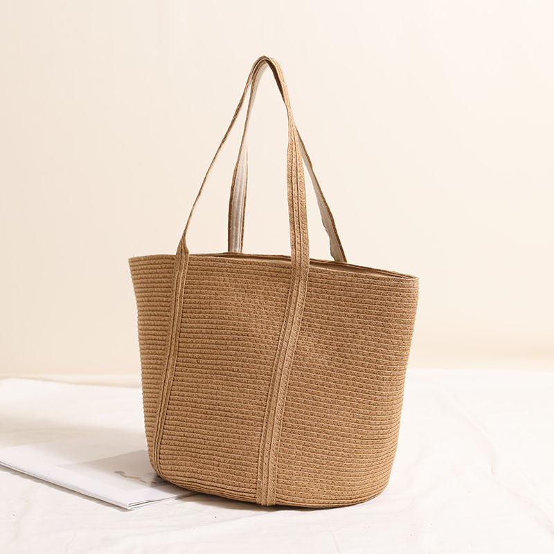 Practical tote bag with structured design Skanto