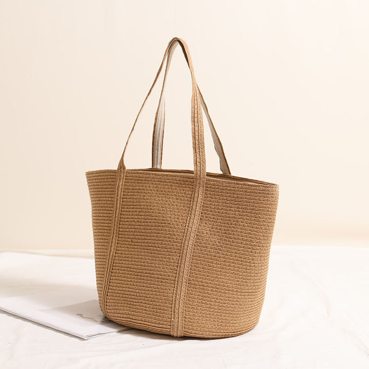 Practical tote bag with structured design Skanto