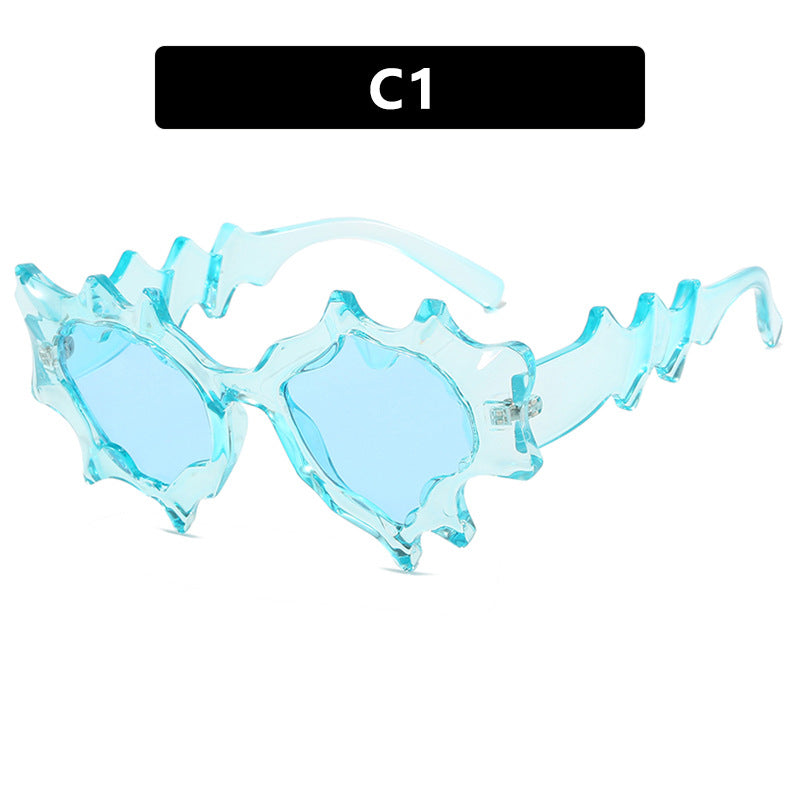 Women's extraordinary fashion sunglasses in creative design Skanto