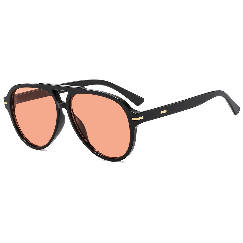 Women's stylish sunglasses with a striking design Skanto