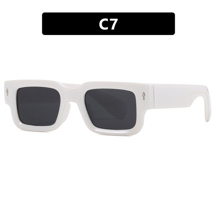 Women's square sunglasses with elegant design and UV protection Skanto