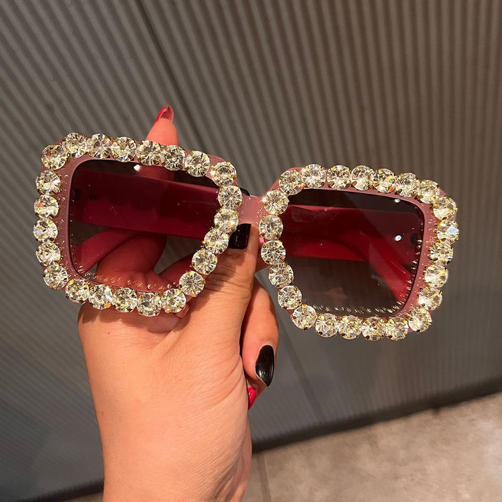 Dame solbrille med glitrende krystallramme Skanto