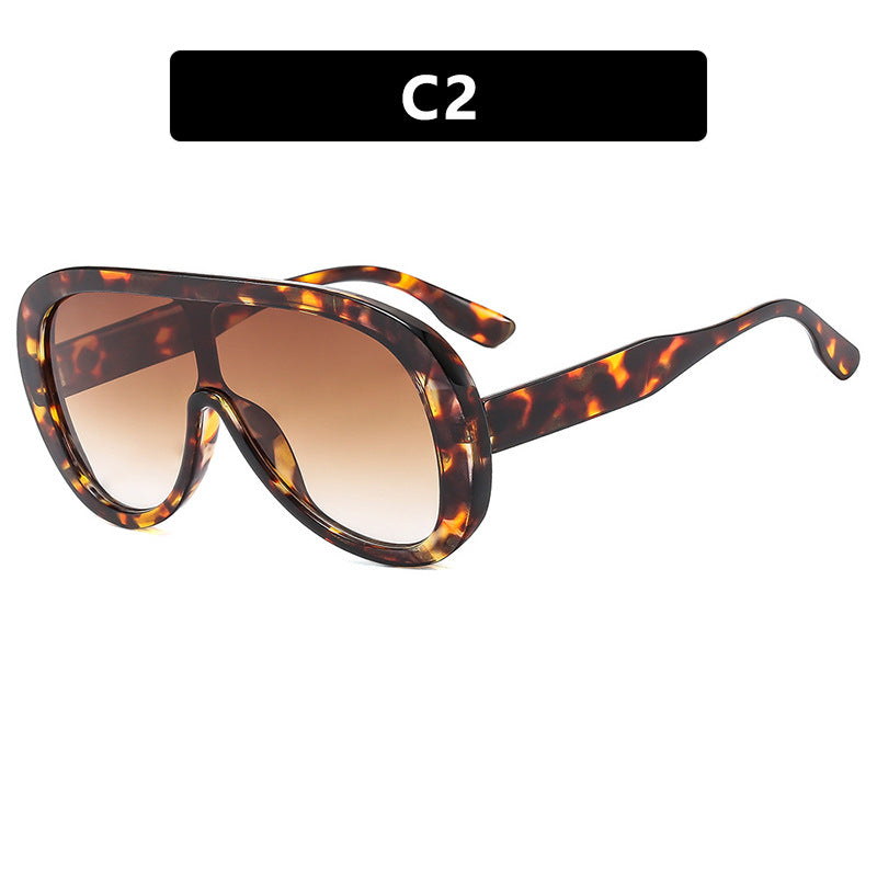 Women's futuristic sports sunglasses with wide field of vision and UV protection Skanto