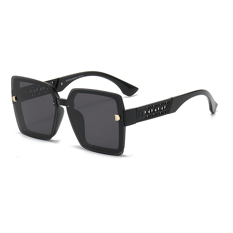 Dame moteriktig firkantet solbrille med robust ramme og UV-beskyttelse Skanto
