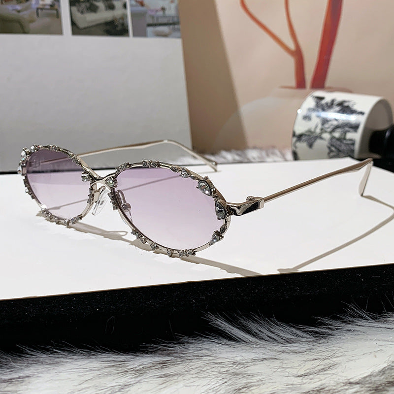 Women's exclusive sunglasses with sparkling rhinestone decoration and elegant metal frame Skanto