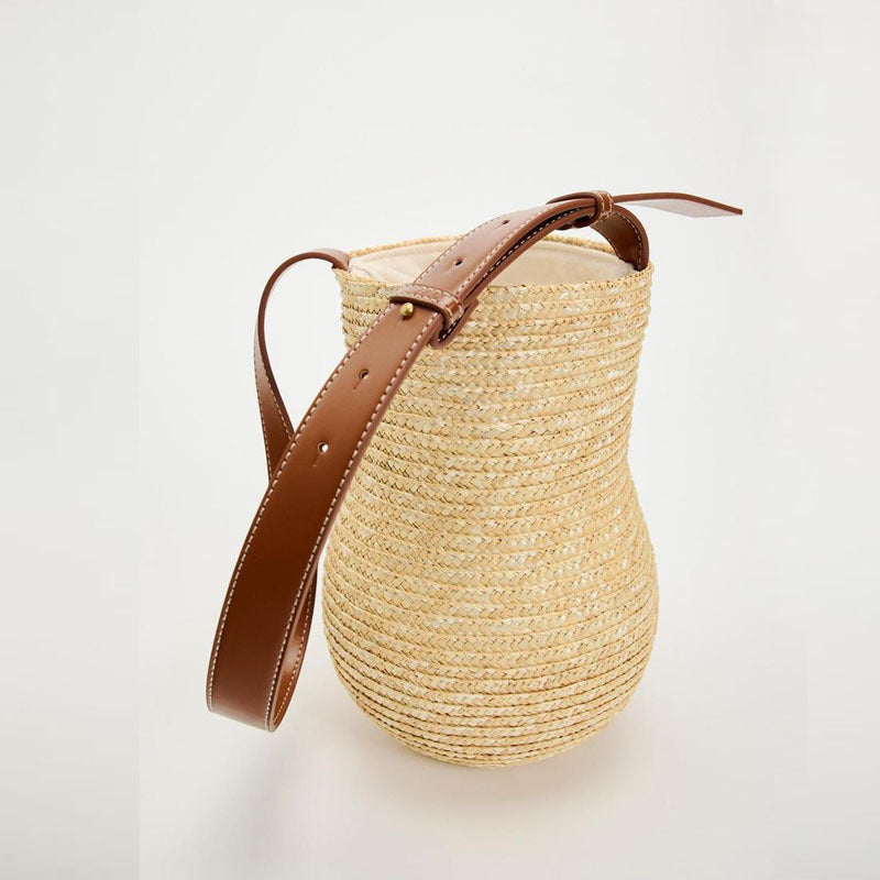 Handmade basket bag with elegant leather handle Skanto