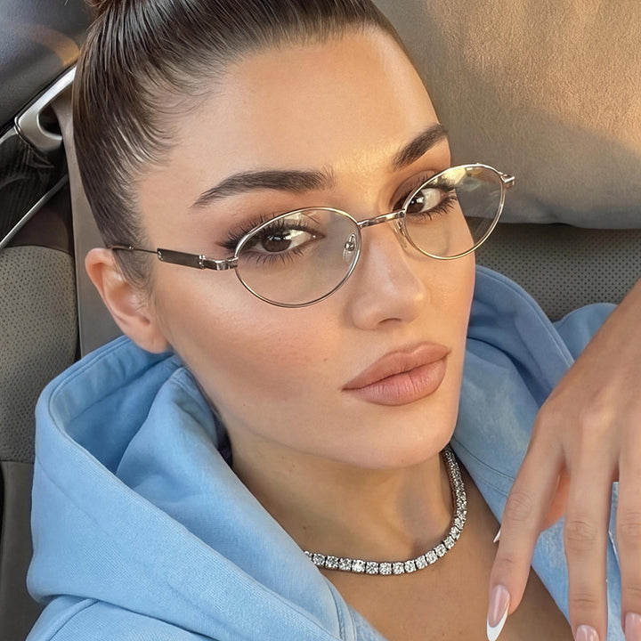 Women's Fashionable Glasses in Elegant Wire Frame Skanto