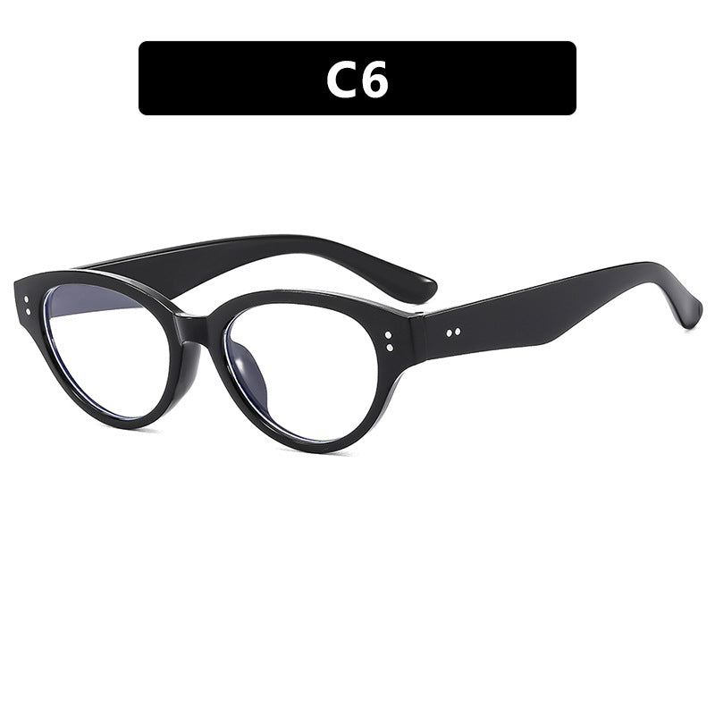 Dame Cat-Eye solbriller med robust ramme og polarisert glass Skanto