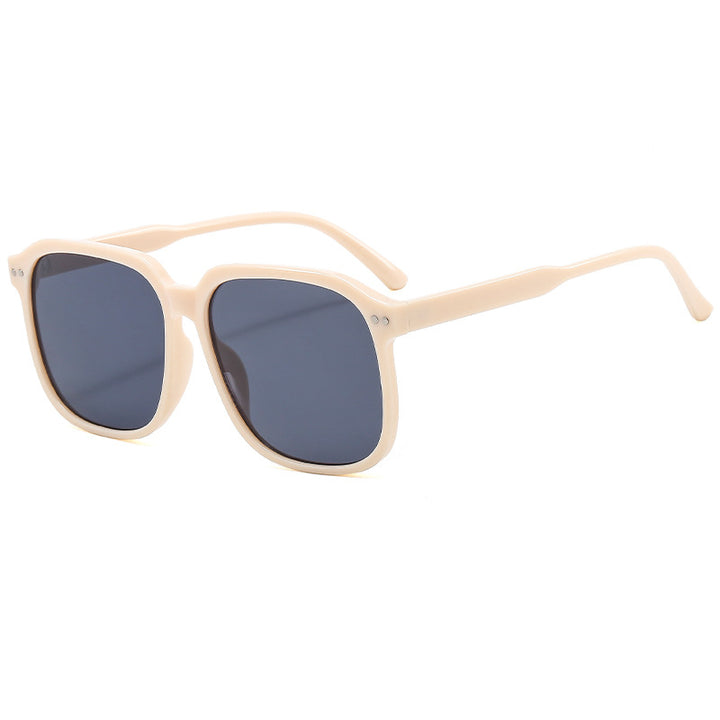 Dame firkantet solbrille med moderne plastisk ramme Skanto