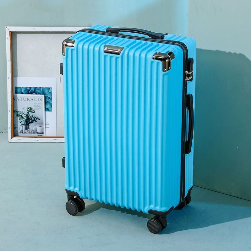 Hardshel suitcase with robust wheel system Skanto