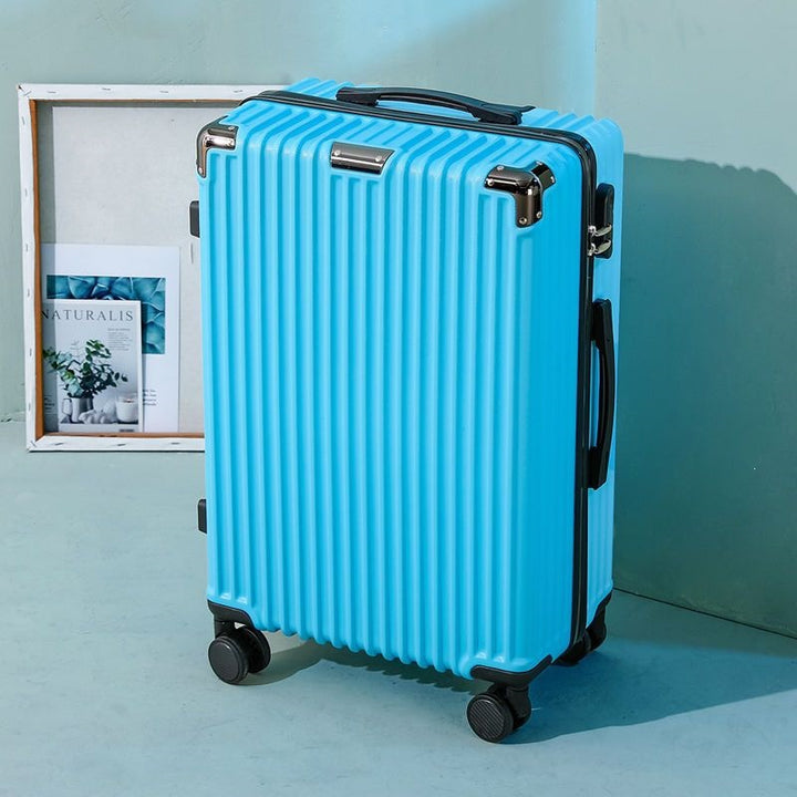 Hardshel suitcase with robust wheel system Skanto
