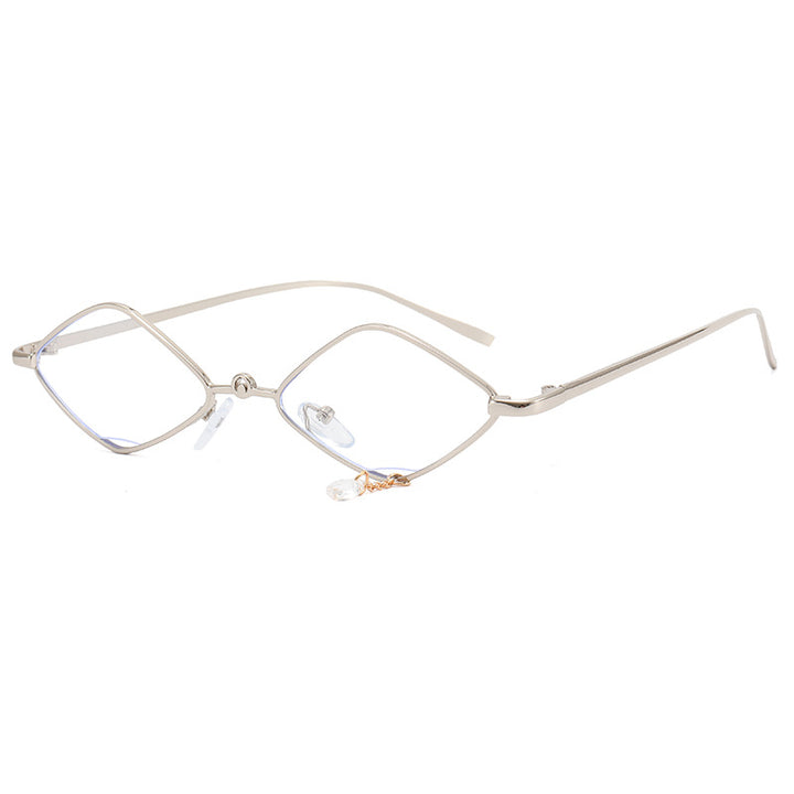 Dame moteriktig solbrille med fasettert ramme Skanto